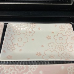 【22日朝まで募集】さくら柄の小皿4枚の画像