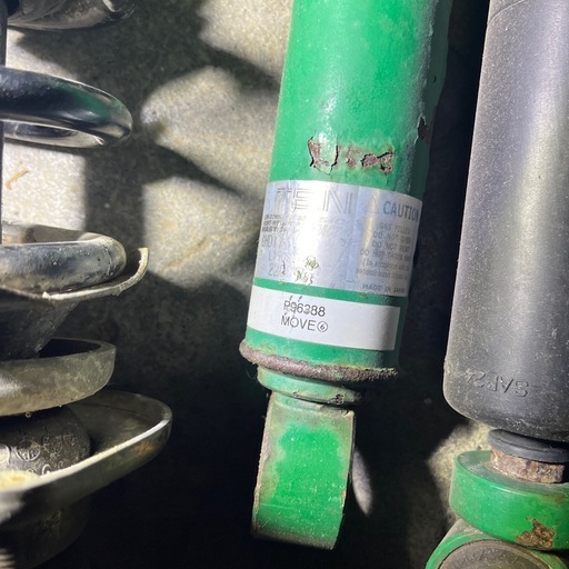 ムーヴ？　車高調　テイン