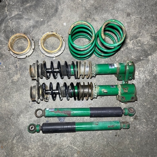 ムーヴ？　車高調　テイン