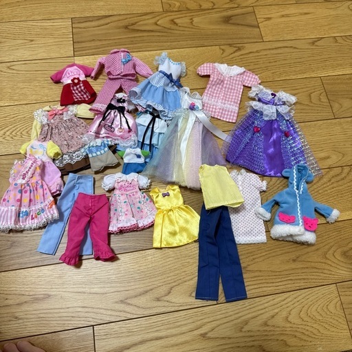 リカちゃん　まとめ売り　ゆったりさん　家具家電　服　アクセ　人形　小物ケース付き　ニューマンション 4LDK