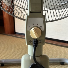 大きな扇風機の画像