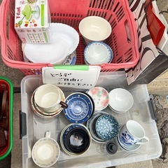 食器、雑貨の画像