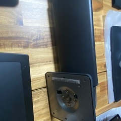 液晶モニター本体、スタンド・マウント付きの画像