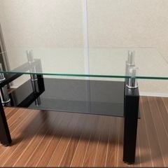 ガラステーブルの画像