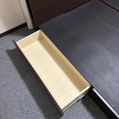 ベッドフレーム キングサイズの画像