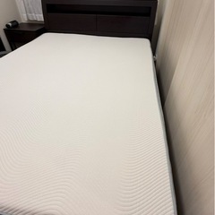 コアラマットレス、ニトリベッドフレームの画像