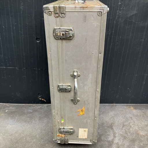 希少　大型　アルミキャリーケース　昭和レトロ　スーツケース　トラベルトランク ディスカウント 希少 大型 アルミキャリーケース 昭和レトロ スーツ