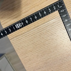 ダイニングテーブルの画像