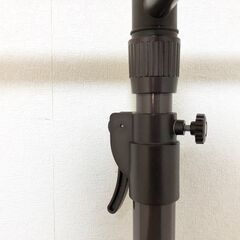 突っ張りハンガーポール 自在フック6個付き 高さ調節可能230～280cm 帽子・カバン・洋服掛け ブラウンポールハンガーの画像