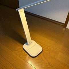 デスクライト（取引中
）の画像