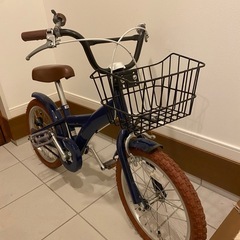 子供用　自転車　16インチ　おまけ　ヘルメットの画像