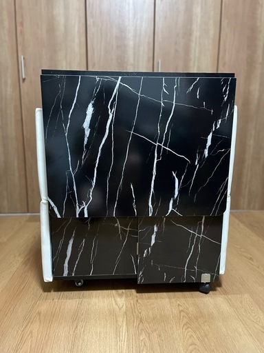 新品未使用　折りたたみダイニングテーブル　椅子4脚