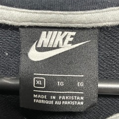 Nike 黒 ジップパーカー レディースの画像