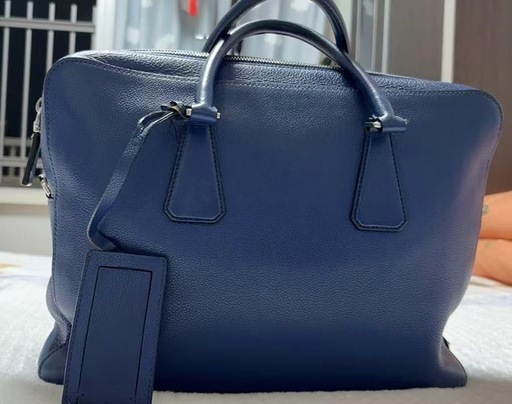 美品・現行品✨プラダ ビジネスバッグ 2way 三角ロゴプレート レザー