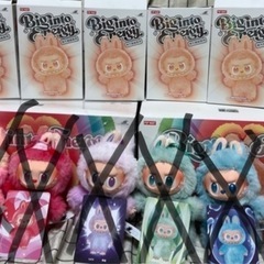 ラブブ　ポップマート　正規品の画像
