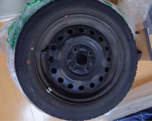 8千円！155/65R14スタッドレスタイヤ4本ホイール付き