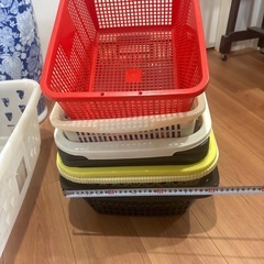 収納カゴ　大きめの画像