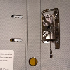 あげます。ハードカバーファイル黄色。の画像