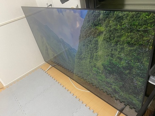 75インチ大型テレビ