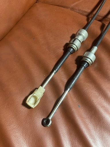 未使用 トヨタ スターレット GT ターボ《 E-EP82 》純正 トランスミッションケーブル 2本！