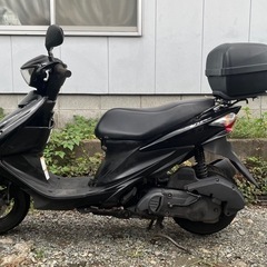 アドレスv125s リアボックス付き　スズキの画像
