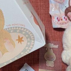 POP MART  THE MONSTERS Have a Seat ぬいぐるみ ラブブの画像