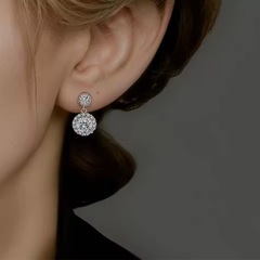 モアサナイト　s925 レディースピアス両耳用
の画像