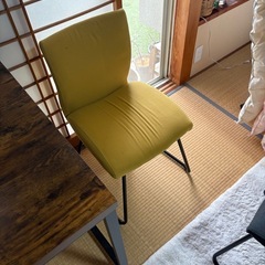 ダイニングテーブル　イスセットの画像