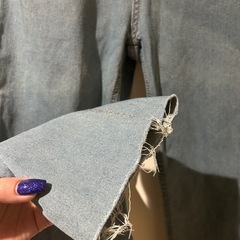切りっぱなしストレートデニムの画像