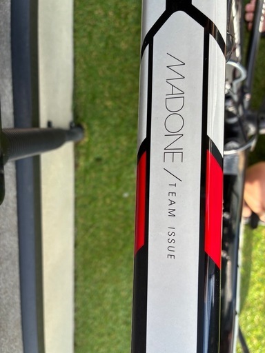 TREK MADONE 2.1 TEAM ISSUE  105 2015モデル