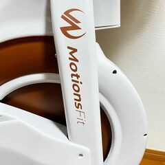 引き取り限定フィットネスバイク　エアロバイク　スピンバイク　静音設計　負荷調整機能の画像