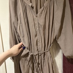 新品セレクトショップ購入⭐︎ シアー系ロングシャツの画像