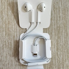 iPhone 純正　イヤホンの画像