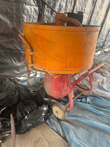 コンクリートミキサー