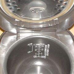 炊飯器★ZOJIRUSHI　NP-GF05★3合炊き★極め炊き★美品の画像