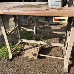 昔のミシン　工業用ハイパワーの画像