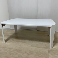 【無料】折りたたみテーブルの画像