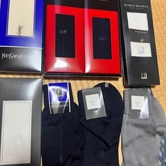 (決まりました⭐️)新品未使用！24-26.26-27サイズディオール、セリーヌ、サンローラン、ダンヒル等ブランド靴下38足セットの画像