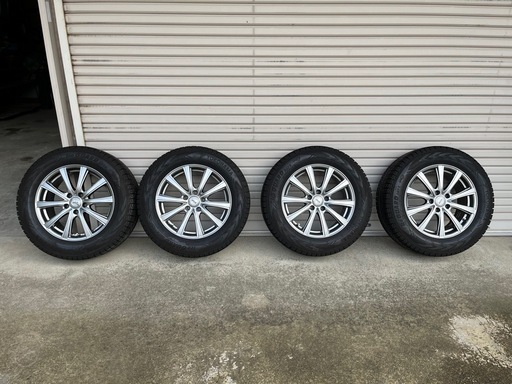 スタッドレスタイヤ