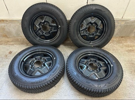 jb64ジムニー スタッドレスタイヤ