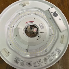 ニトリ シーリングライト照明 8畳 リモコン付きの画像