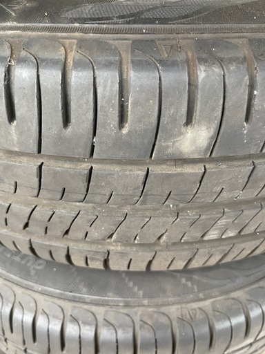 タイヤ4本セット　195/65R15
