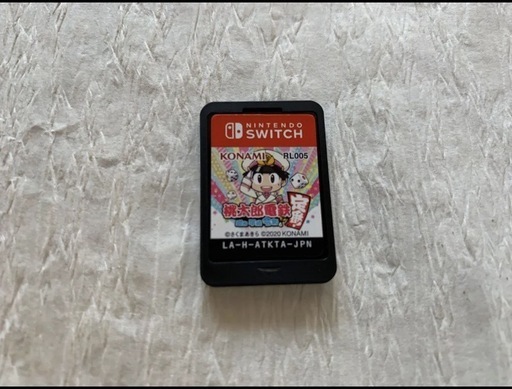 ア*き様 任天堂　Switch スイッチ　美品　桃太郎電鉄とケース付き Nintendo Switch [セット] 有機ELモデル ＋ 桃太郎電鉄ワールド
