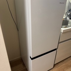 ✨即時対応可✨1人〜2人暮らしにぴったり！Hisense 162L 冷蔵庫（23日まで優先）の画像