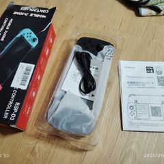スマホ、ゲーム用のブルートゥス接続コントローラの画像