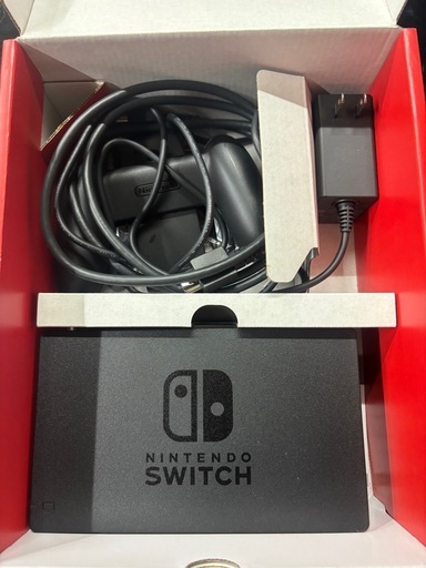 任天堂　SWITCH 美品