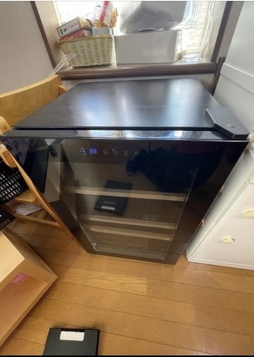 【美品】ワインセラー　92L　devicestyle 冷蔵庫　CD-30W 2018年
