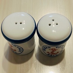 塩こしょう入れ　調味料入れ　2個セットの画像