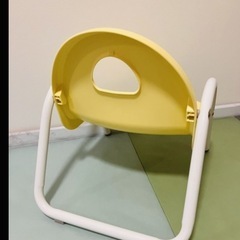 西松屋子供用椅子の画像
