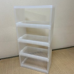 プラスチック製ラックの画像